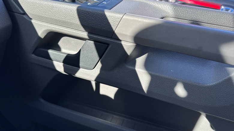 Volkswagen Transporter T32 Swb Diesel 2.0 TDI 110 Highline Kombi Van